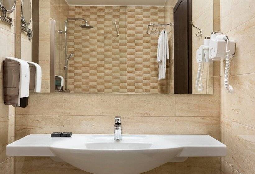 اتاق استاندارد, Ramada By Wyndham Constanta