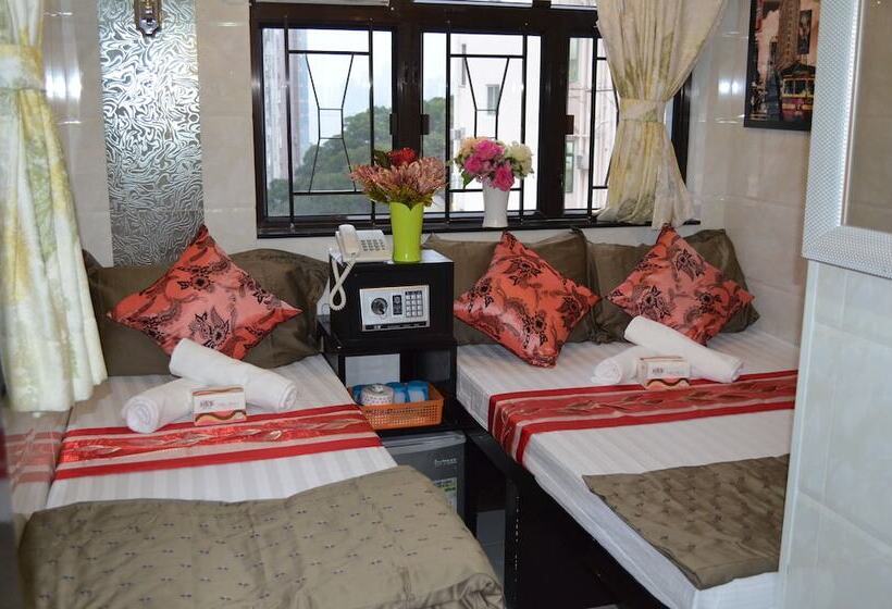 اتاق استاندارد سه نفره, Hostel Venus