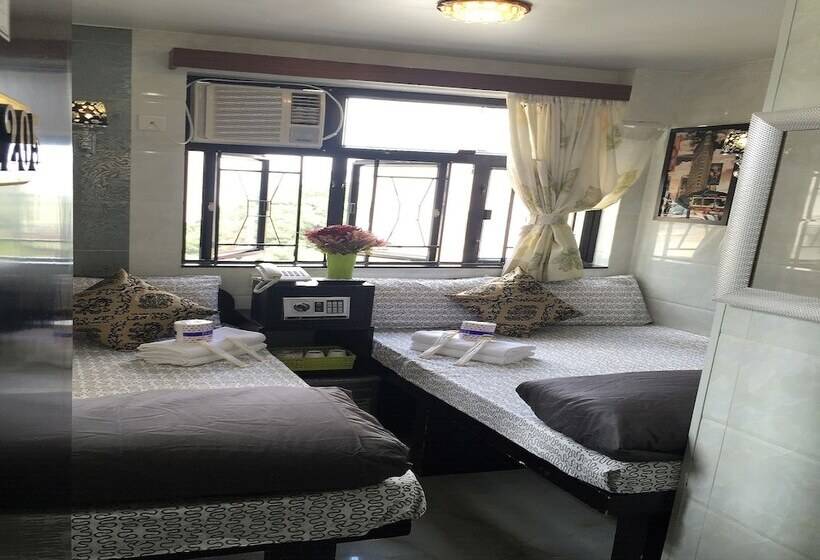 اتاق استاندارد سه نفره, Hostel Venus