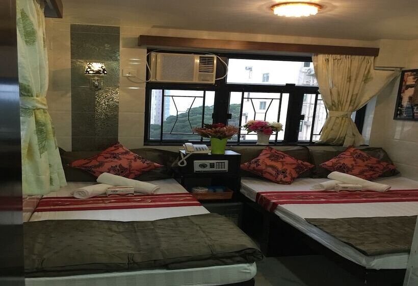 اتاق استاندارد سه نفره, Hostel Venus