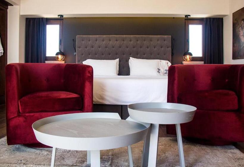 سوئیت جونیور با تراس, Maja Hotel Boutique