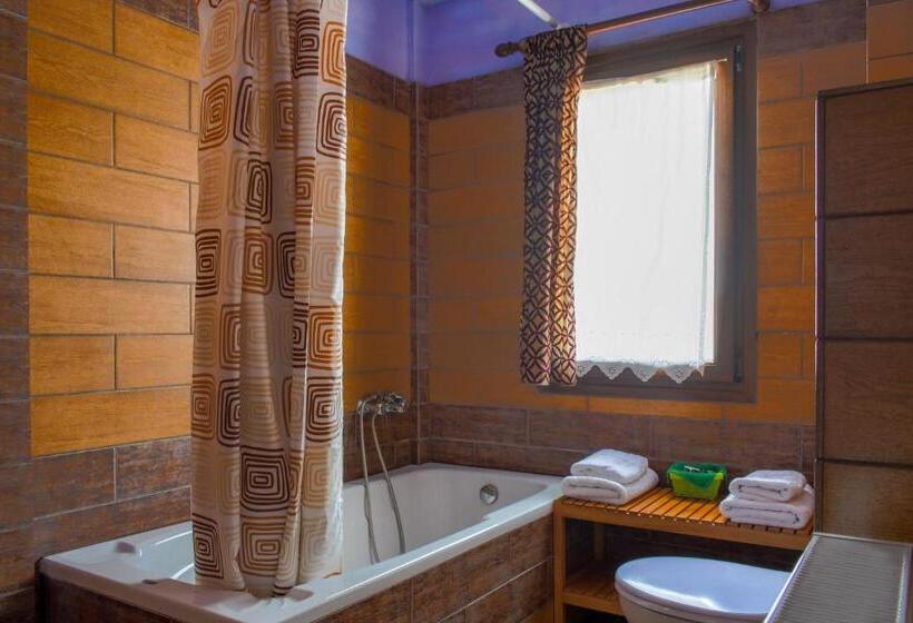 اتاق استاندارد با چشم‌انداز, Monastiri Guesthouse