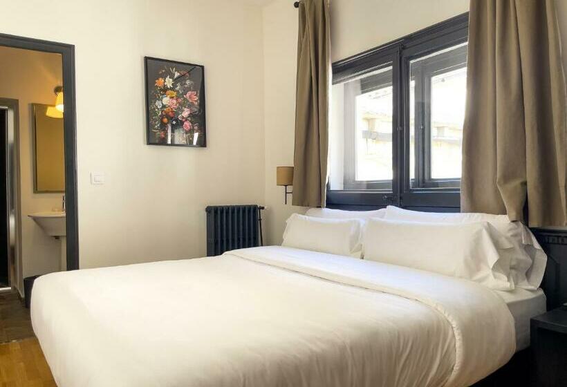 اتاق استاندارد با تخت بزرگ, Angelats Hotel   A Signature Boutique
