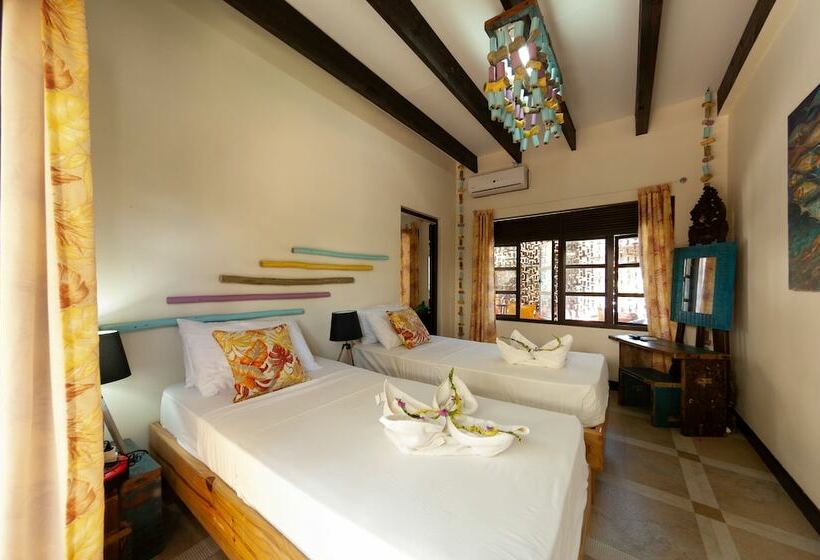 اتاق استاندارد با چشم‌انداز استخر, Villa Des Alizes