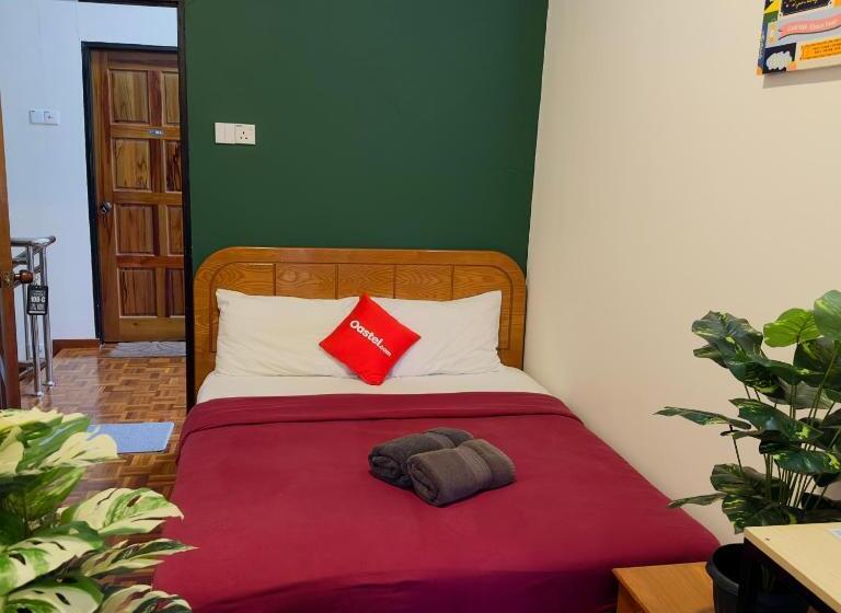 اتاق عادی, 100 Oastel Coliving