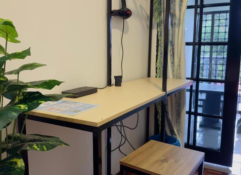 اتاق عادی, 100 Oastel Coliving