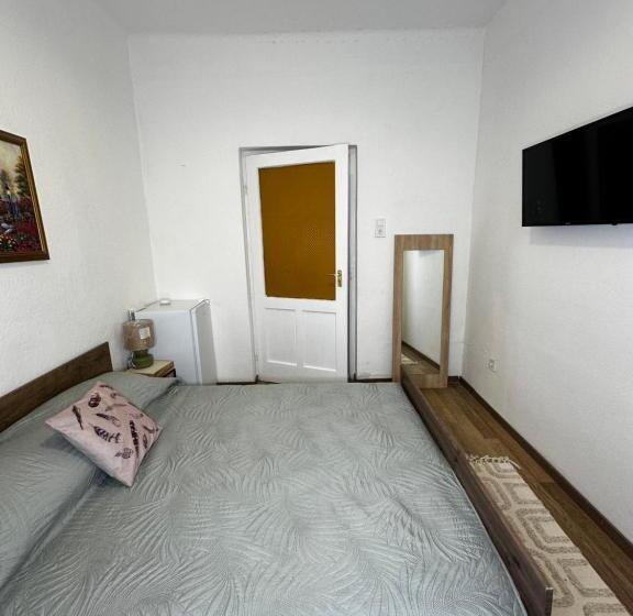 اتاق استاندارد, Airport17 B&b
