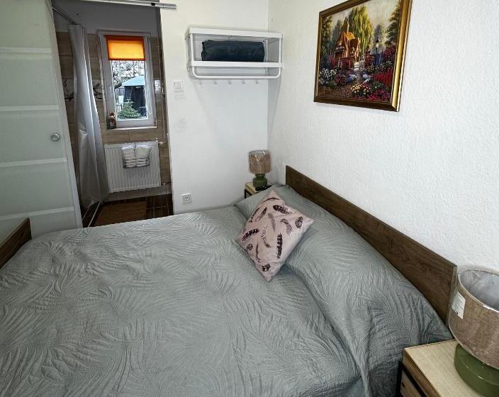 اتاق استاندارد, Airport17 B&b