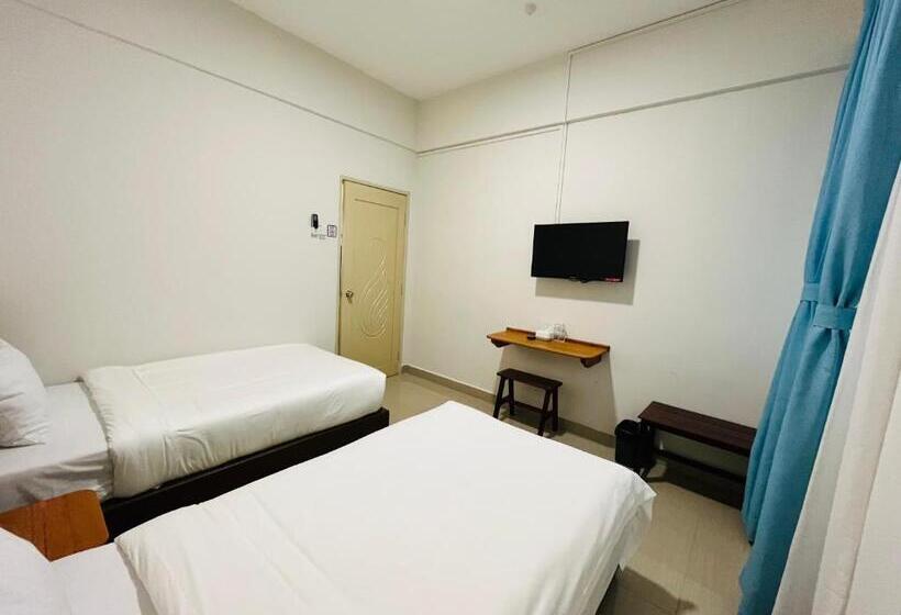 اتاق اکونومی, Alexis Kt Roomstay