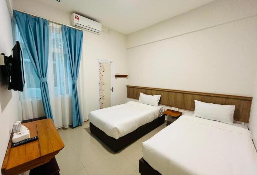 اتاق اکونومی, Alexis Kt Roomstay
