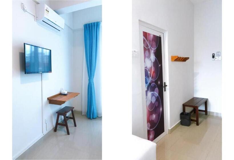 اتاق استاندارد با چشم‌انداز, Alexis Kt Roomstay