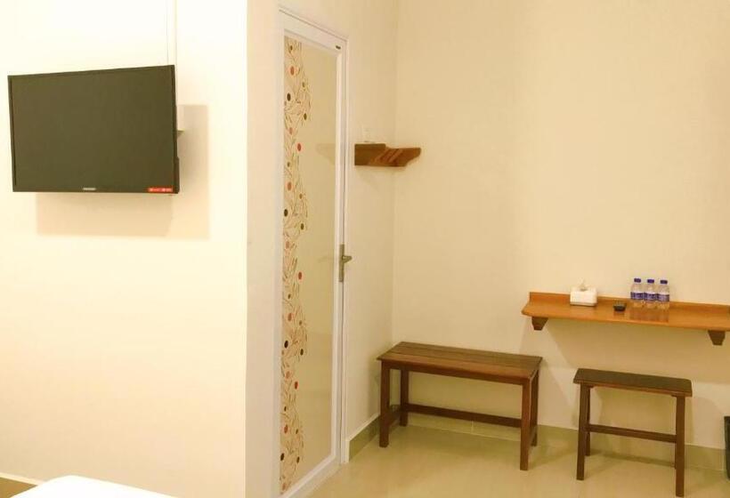 Economy Triple Room, Alexis Kt Roomstay