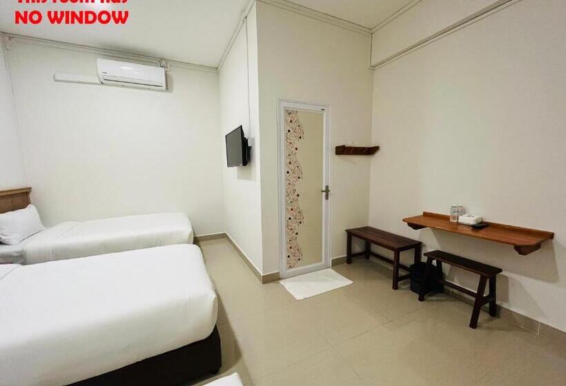 Economy Triple Room, Alexis Kt Roomstay