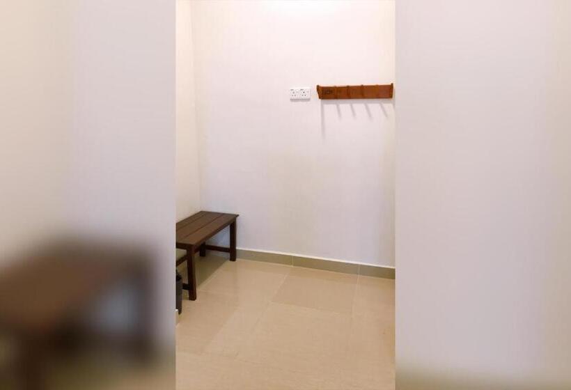 اتاق خانوادگی, Alexis Kt Roomstay