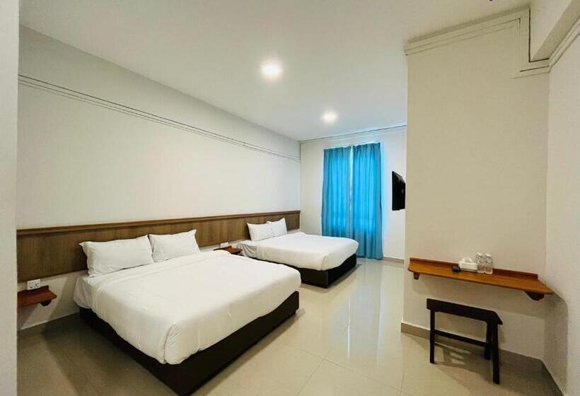 اتاق خانوادگی, Alexis Kt Roomstay