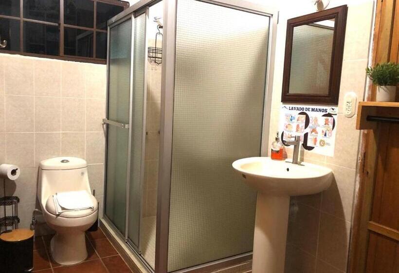 اتاق استاندارد با چشم‌انداز باغ, Hostal Santa Clara B&b