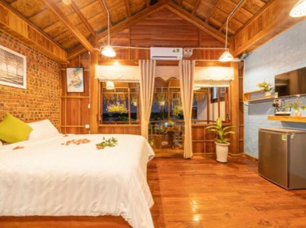 بانگلوی استاندارد, Sky Tan Thanh Villa Hoi An