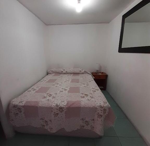اتاق استاندارد, Hostal Huellas De Caldera