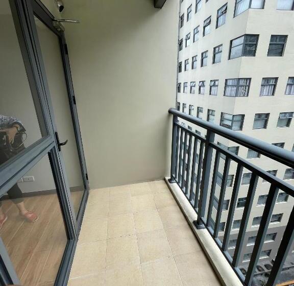 آپارتمان 1 خوابه با بالکن, Bayport West Naia Garden Residences