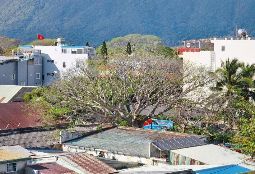 اتاق استاندارد سه تخته با بالکن, Khách Sạn Hoa Mai