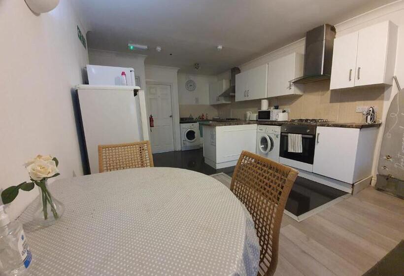 اتاق استاندارد, London Ilford Rooms