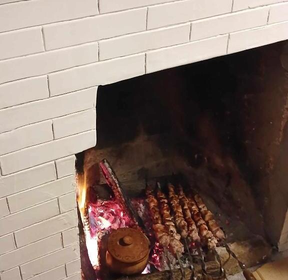 اتاق استاندارد, House & Wine