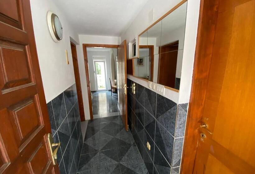 آپارتمان 1 خوابه با چشم‌انداز باغ, Stone Villa