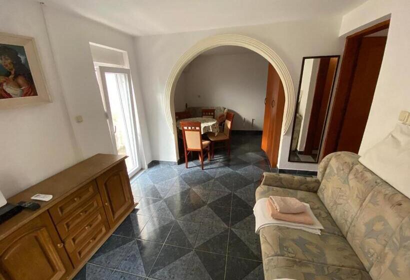 آپارتمان 1 خوابه با چشم‌انداز باغ, Stone Villa