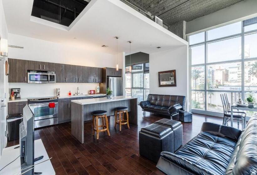 استودیوی لوکس, Fully Furnished Apartments Near Hollywood Walk Of Fame