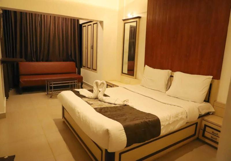 اتاق لوکس, Ishwar Inn By Joy Suites