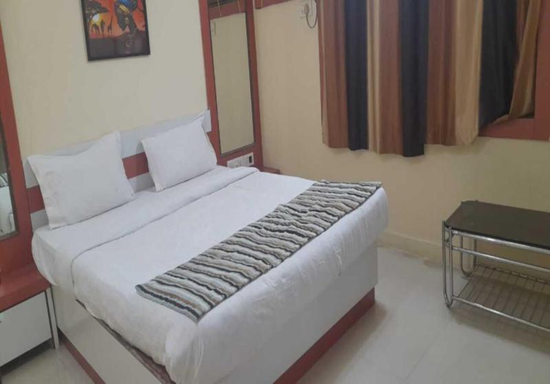 اتاق لوکس, Ishwar Inn By Joy Suites