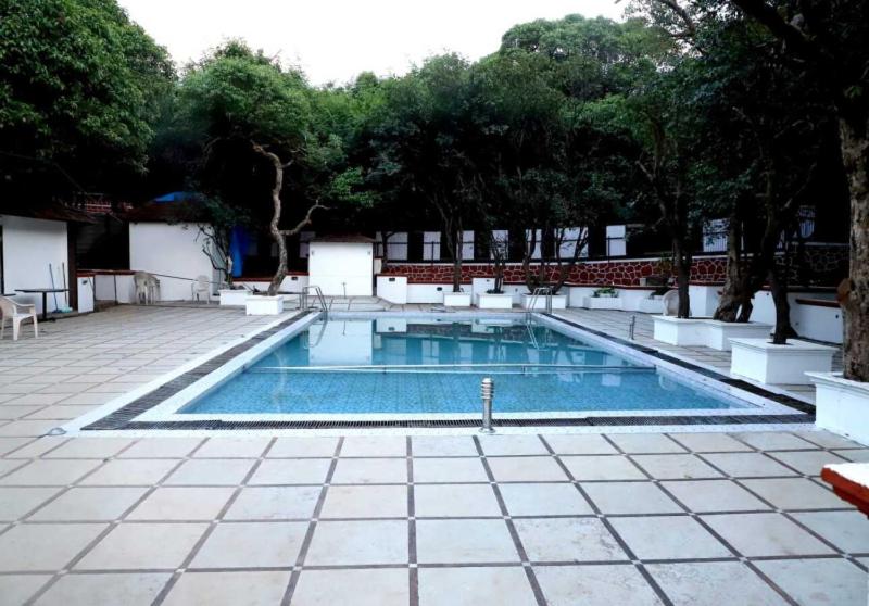 اتاق لوکس, Ishwar Inn By Joy Suites
