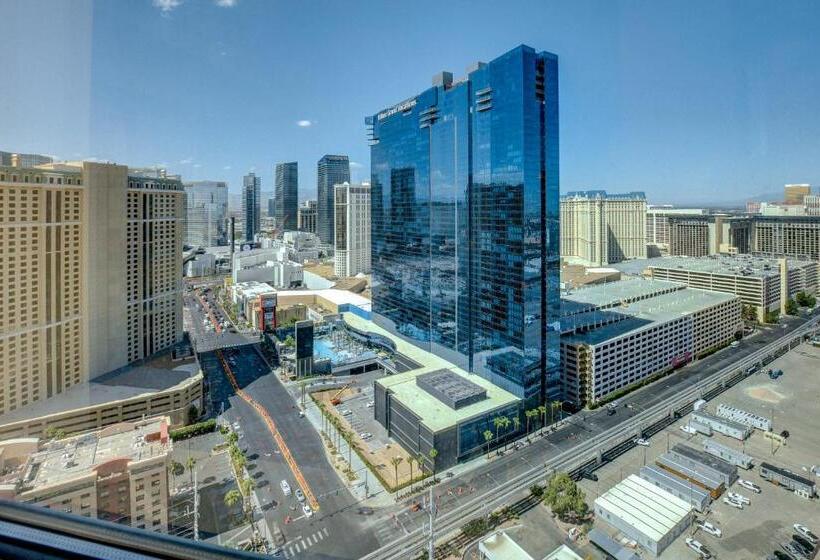 1 Bedroom Penthouse Apartment, 30th Ph Mgm Suite With Breathtaking Views Of The Strip