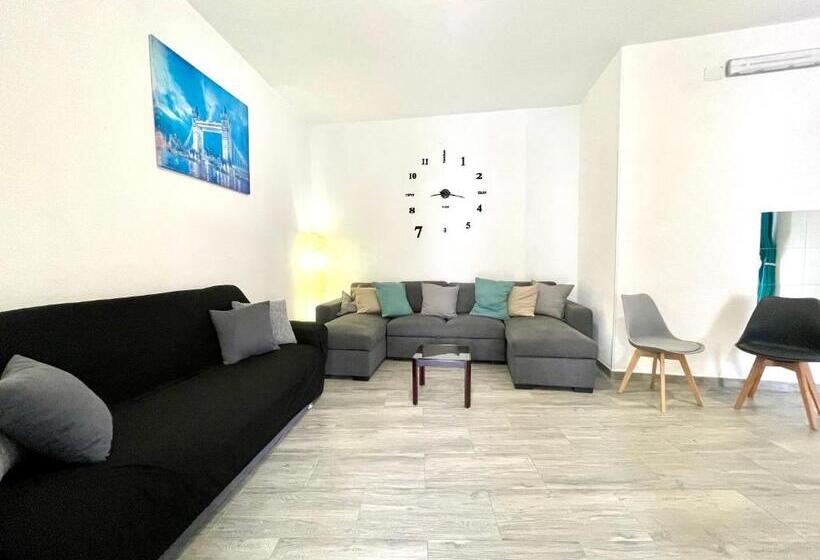 اتاق استاندارد, Bonora Suites With Sharing Living Room And Kitchen