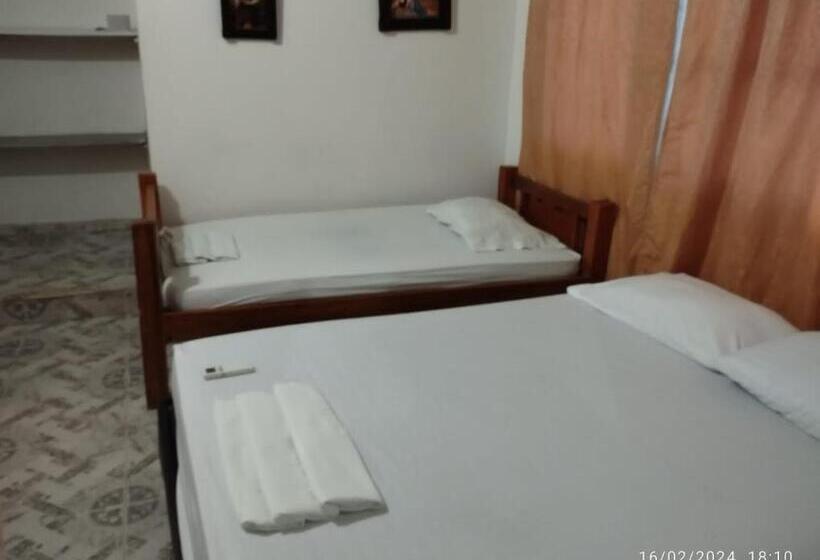 اتاق استاندارد سه نفره, Cabañas De Tolu