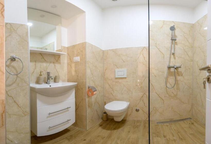 اتاق استاندارد با تخت بزرگ, čudesni Drvored