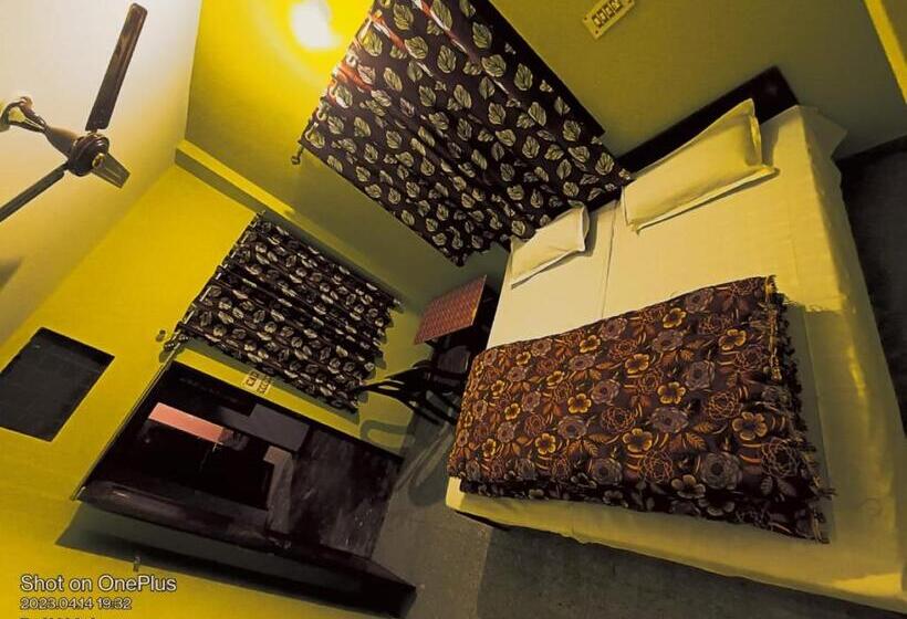 스탠다드 룸, Abhishek Hotel , Sonprayag