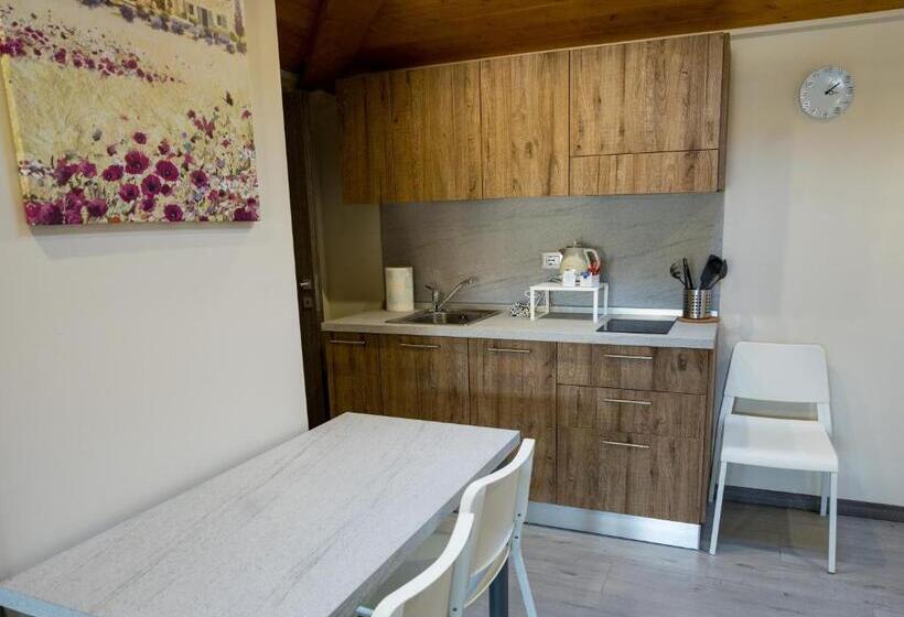 اتاق لوکس, Residence Villa Eli