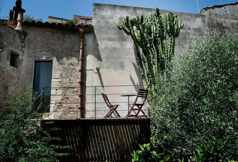 اتاق سوپریور با تخت بزرگ, Casa Talia   Rooms