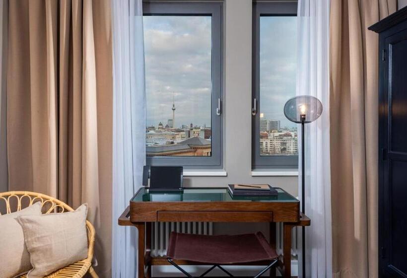 آپارتمان 2 خوابه, The Tale Luxury Suites