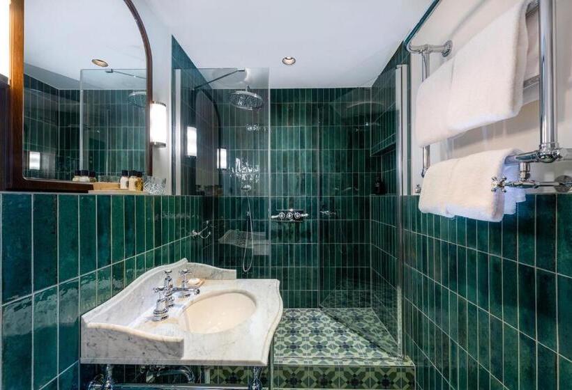 آپارتمان 2 خوابه, The Tale Luxury Suites