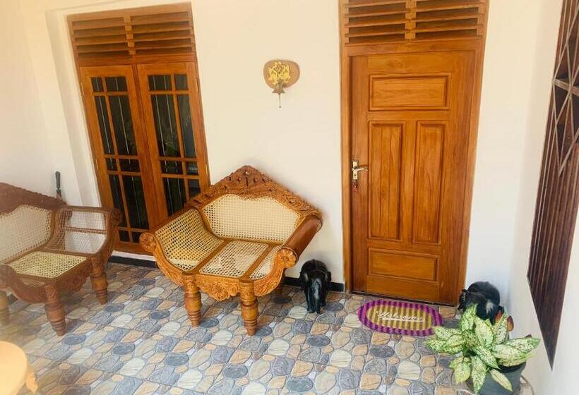 اتاق استاندارد, Shehan Villa