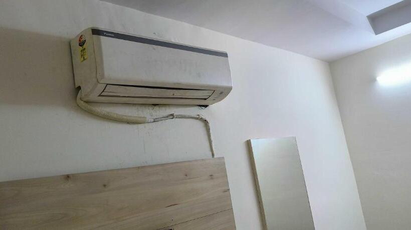 اتاق کلاسیک سه تخته, Collection O Hotel Ace Inn
