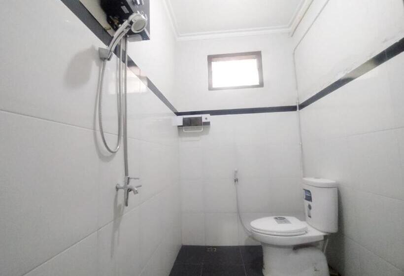 اتاق خانوادگی, Reddoorz Syariah Near Stasiun Purwokerto