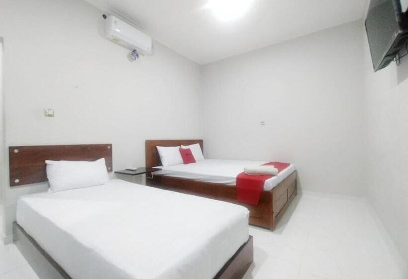 اتاق خانوادگی, Reddoorz Syariah Near Stasiun Purwokerto