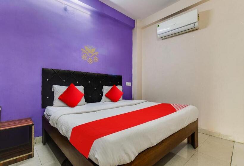 اتاق کلاسیک سه تخته, Oyo Hotel Airport View