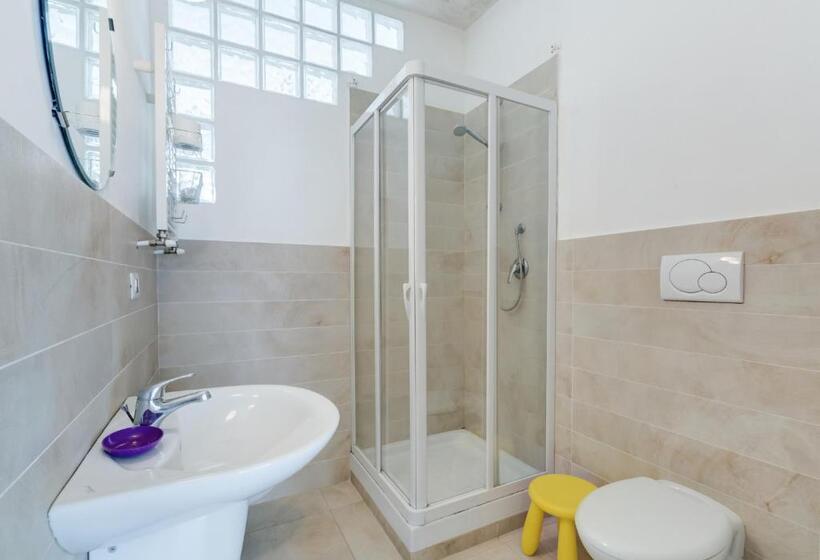 Standard room with outdoor bath, Guesthouse Vassallo Uno