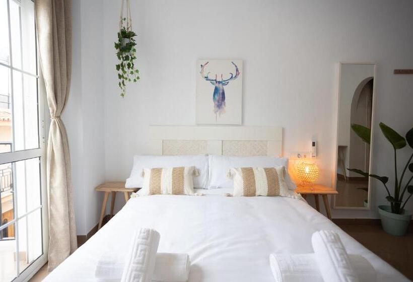 חדר סטנדרט עם מרפסת, Naim Guest House Nerja