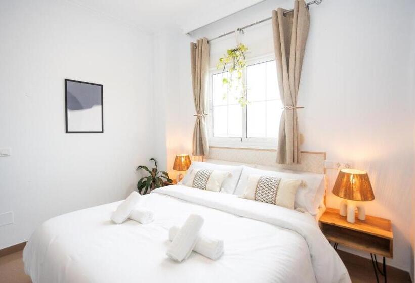 דירת חדר נוף לים, Naim Guest House Nerja