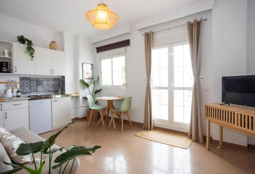 דירת חדר נוף לים, Naim Guest House Nerja